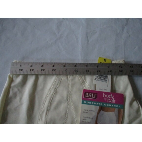 Bali body by bali Moderate Control Brief Style 9706 Size Medium - Picture 5 of 6